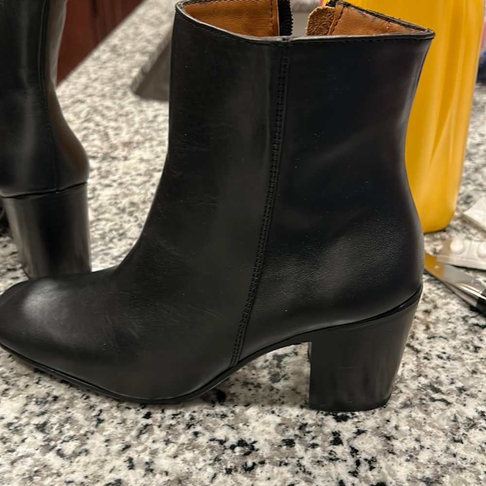 New black boots